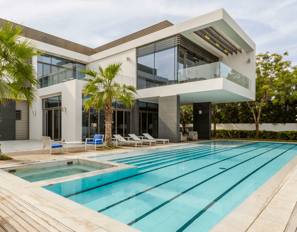 maison d'architecte de prestige avec piscine et aménagement extérieur paysagé